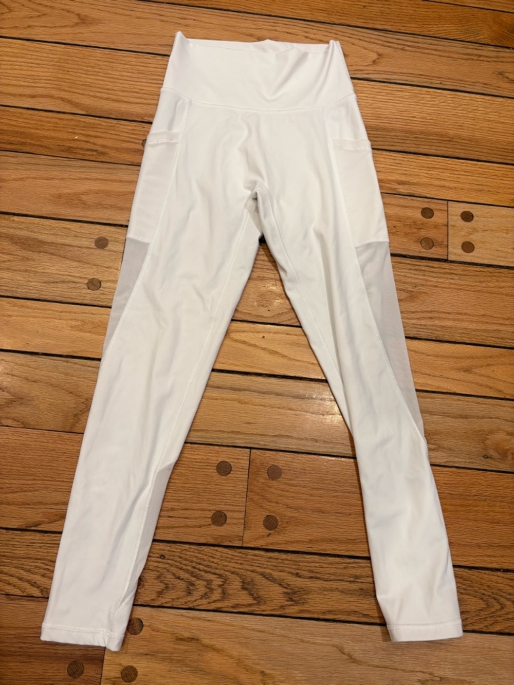 aerie White OFFLINE High-Rise Goals 7/8 Leggings size medium